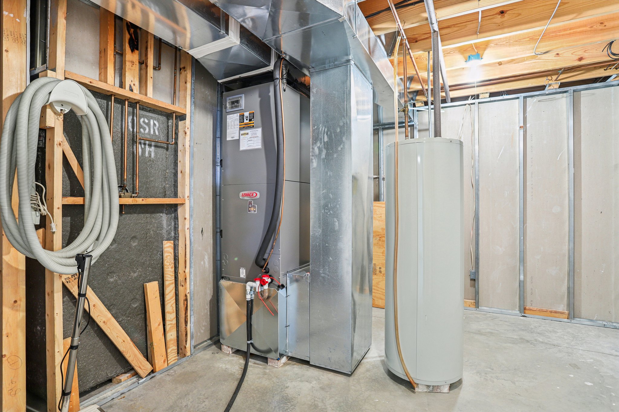 Dominion Dr-S0904-036.jpg