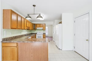 Dominion Dr-S0904-012.jpg