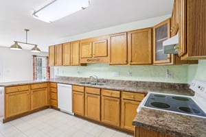 Dominion Dr-S0904-013.jpg