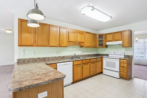 Dominion Dr-S0904-014.jpg