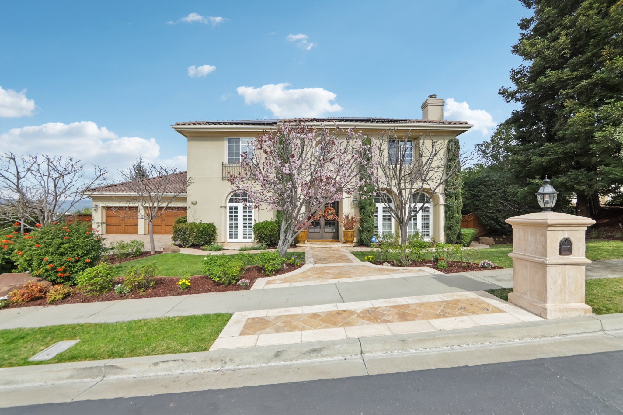 5106 Eastbourne Dr-S2702-002r.jpg