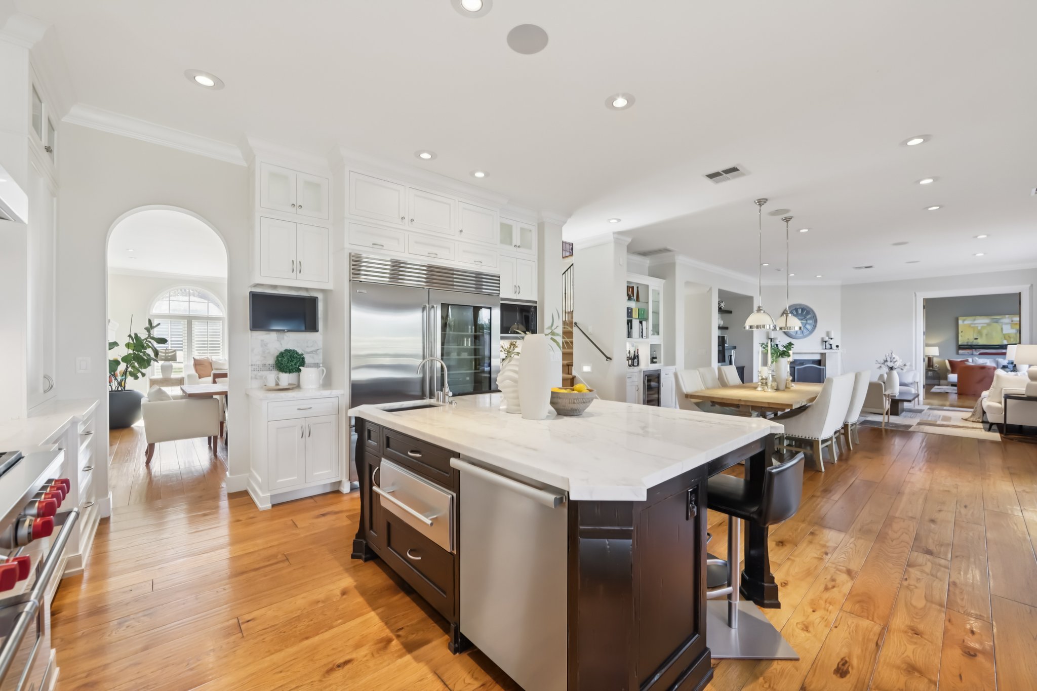 5106 Eastbourne Dr-S2702-032r.jpg