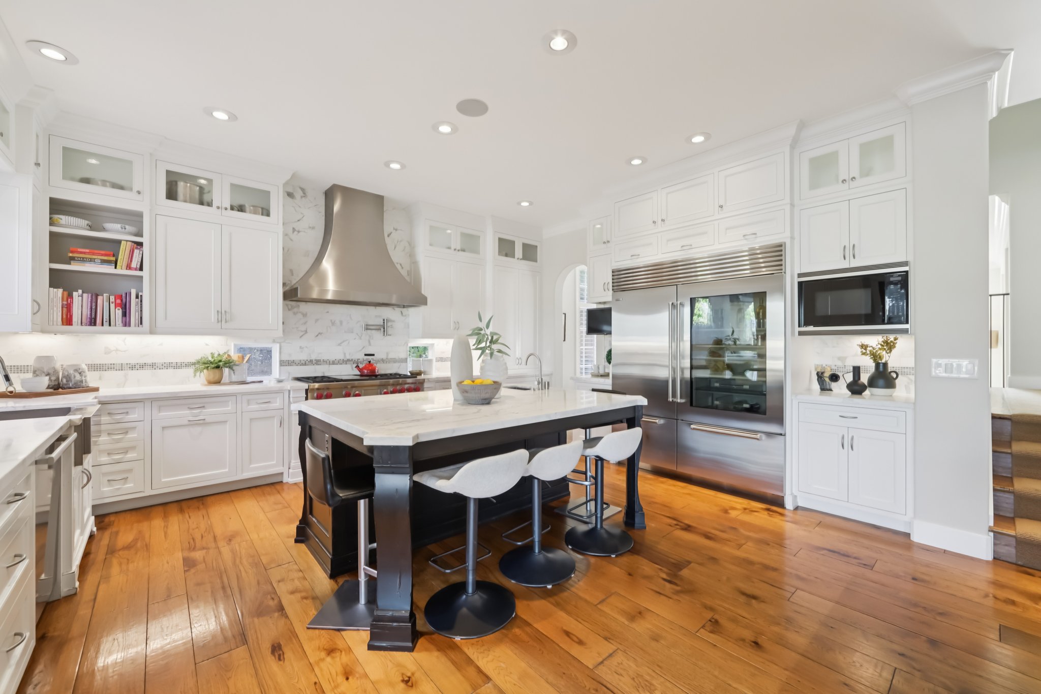 5106 Eastbourne Dr-S2702-033r.jpg