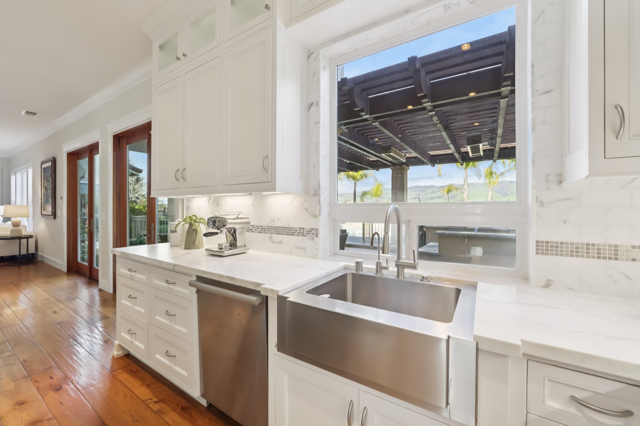 5106 Eastbourne Dr-S2702-036r.jpg