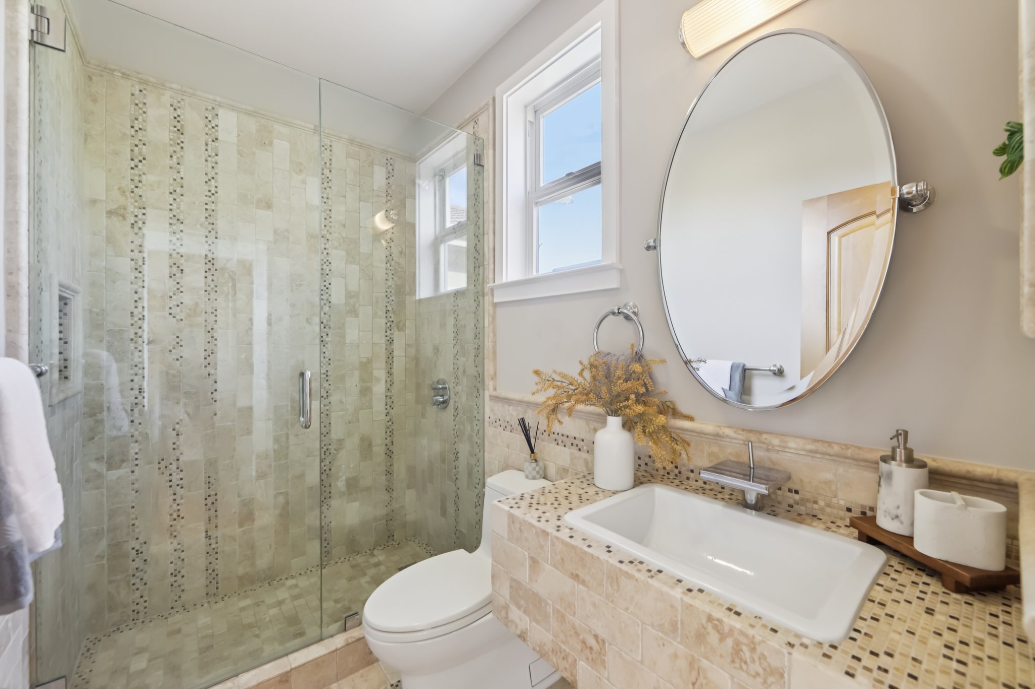 5106 Eastbourne Dr-S2702-046r.jpg