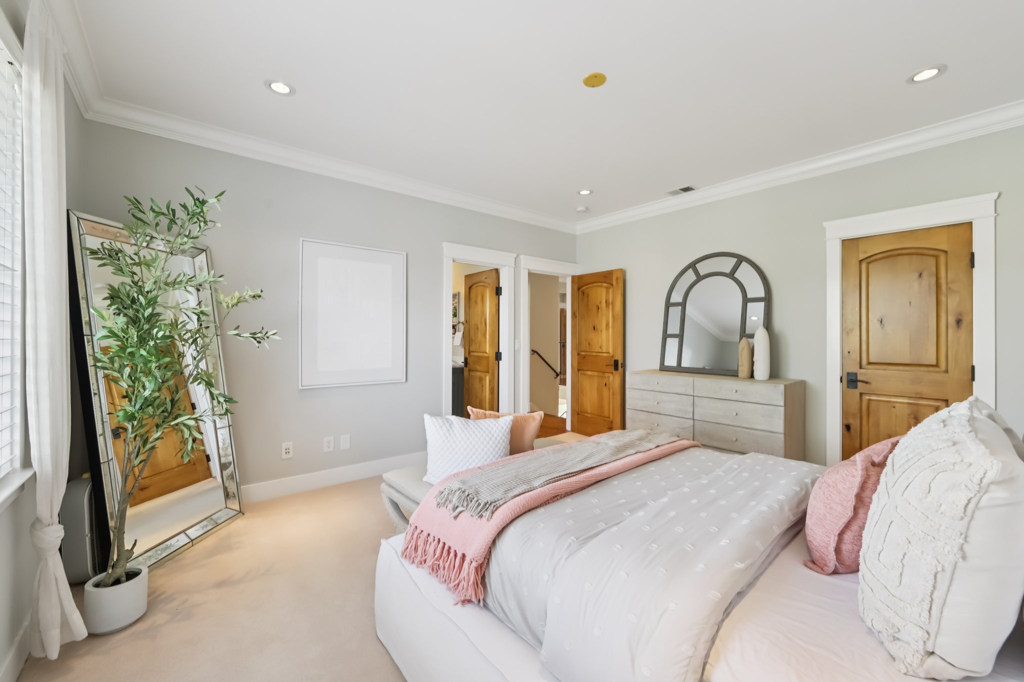 5106 Eastbourne Dr-S2702-064r.jpg