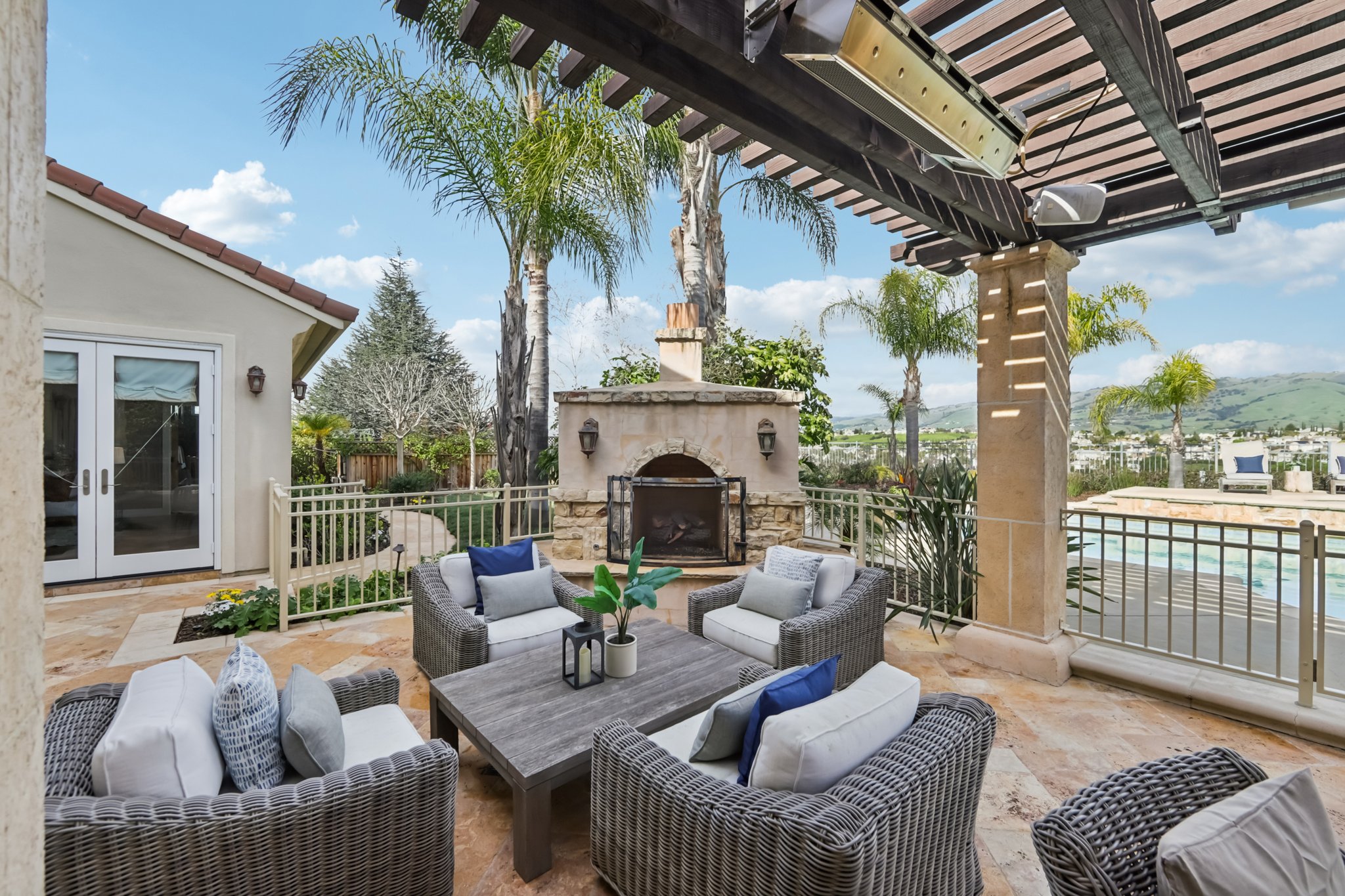 5106 Eastbourne Dr-S2702-078r.jpg