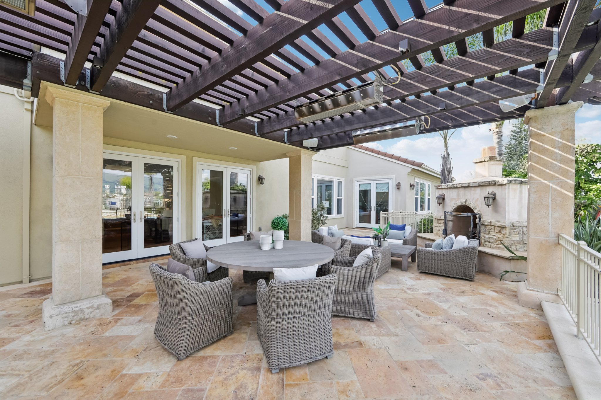 5106 Eastbourne Dr-S2702-080r.jpg