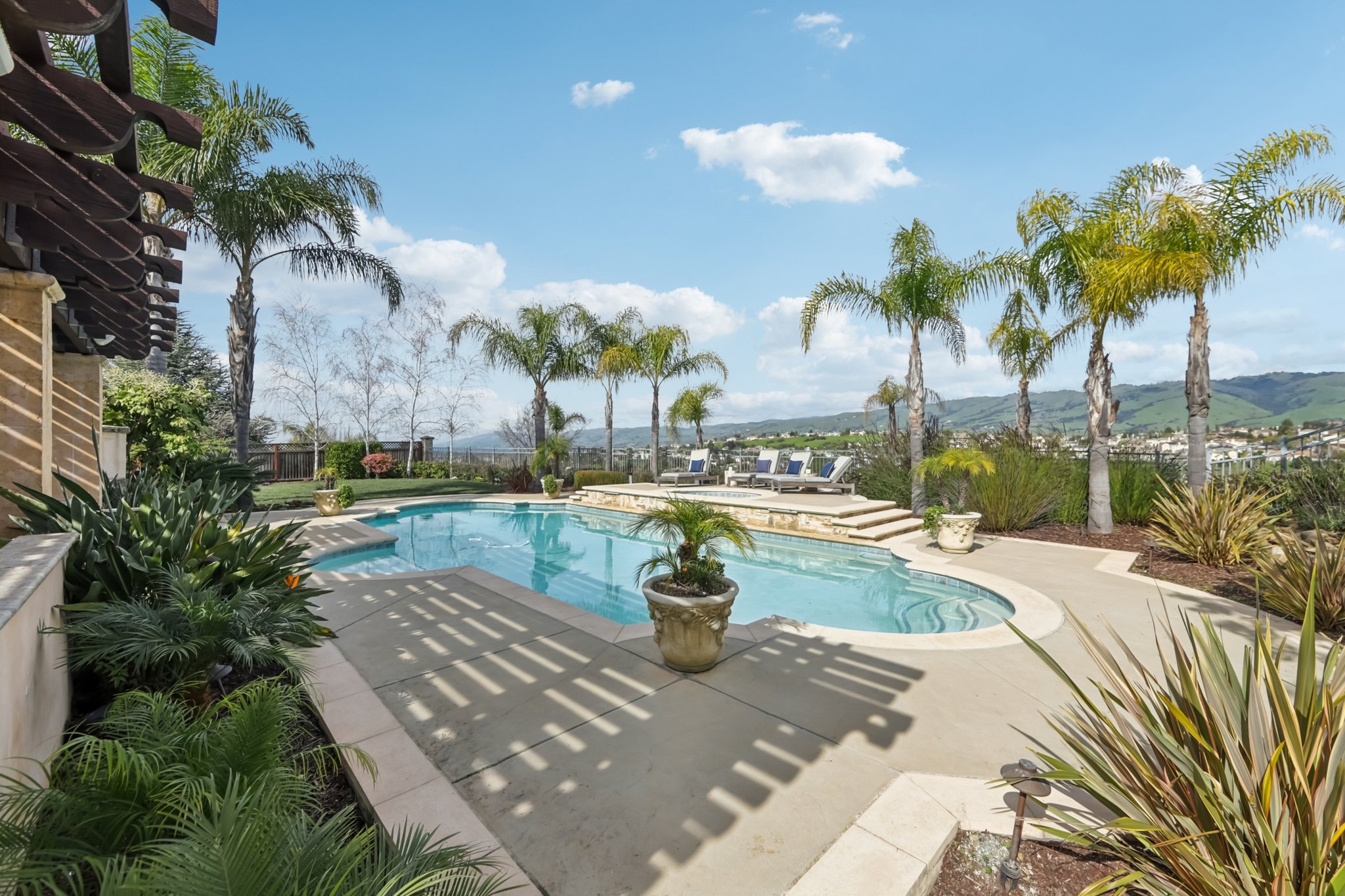 5106 Eastbourne Dr-S2702-083r.jpg