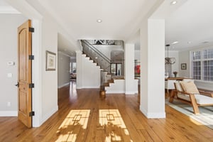 Eastbourne Dr-S2702-011r.jpg