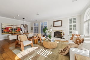 Eastbourne Dr-S2702-013r.jpg