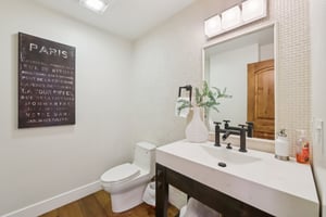 Eastbourne Dr-S2702-048r.jpg