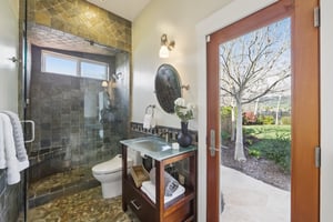 Eastbourne Dr-S2702-049r.jpg