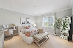 Eastbourne Dr-S2702-063r.jpg