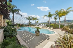 Eastbourne Dr-S2702-083r.jpg