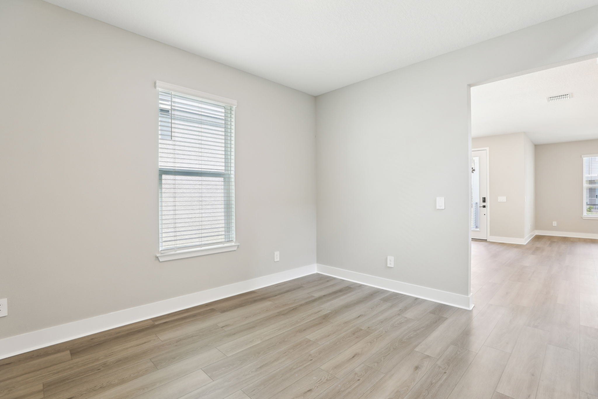 Orlando - Silverleaf Reserve - 5106 Railroad Vine Alley Winter Garden FL 34787 - 037
