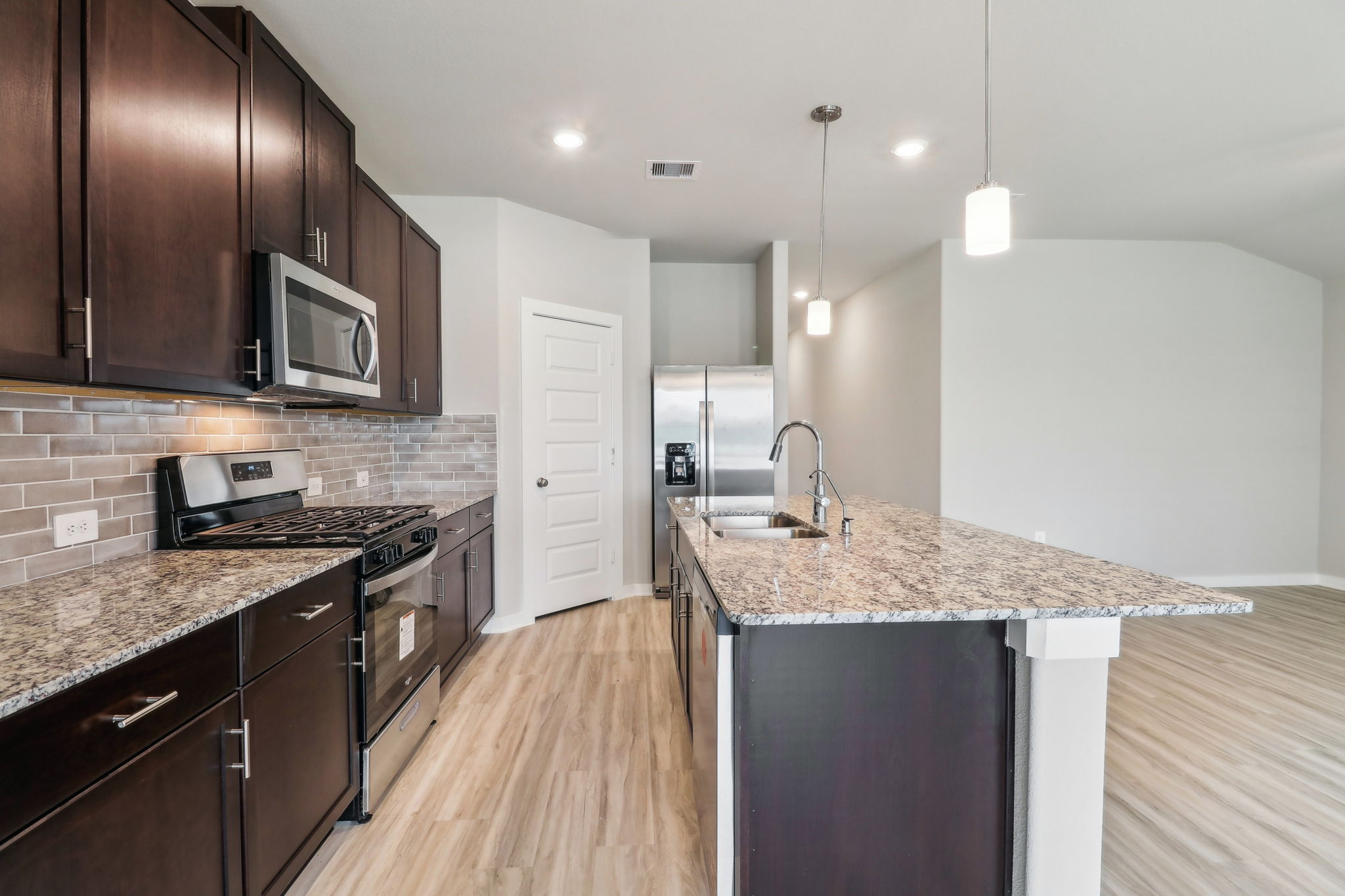 Houston - Massey Oaks - 5107 Magnolia Springs Lane, Pearland, TX 77584 - 010