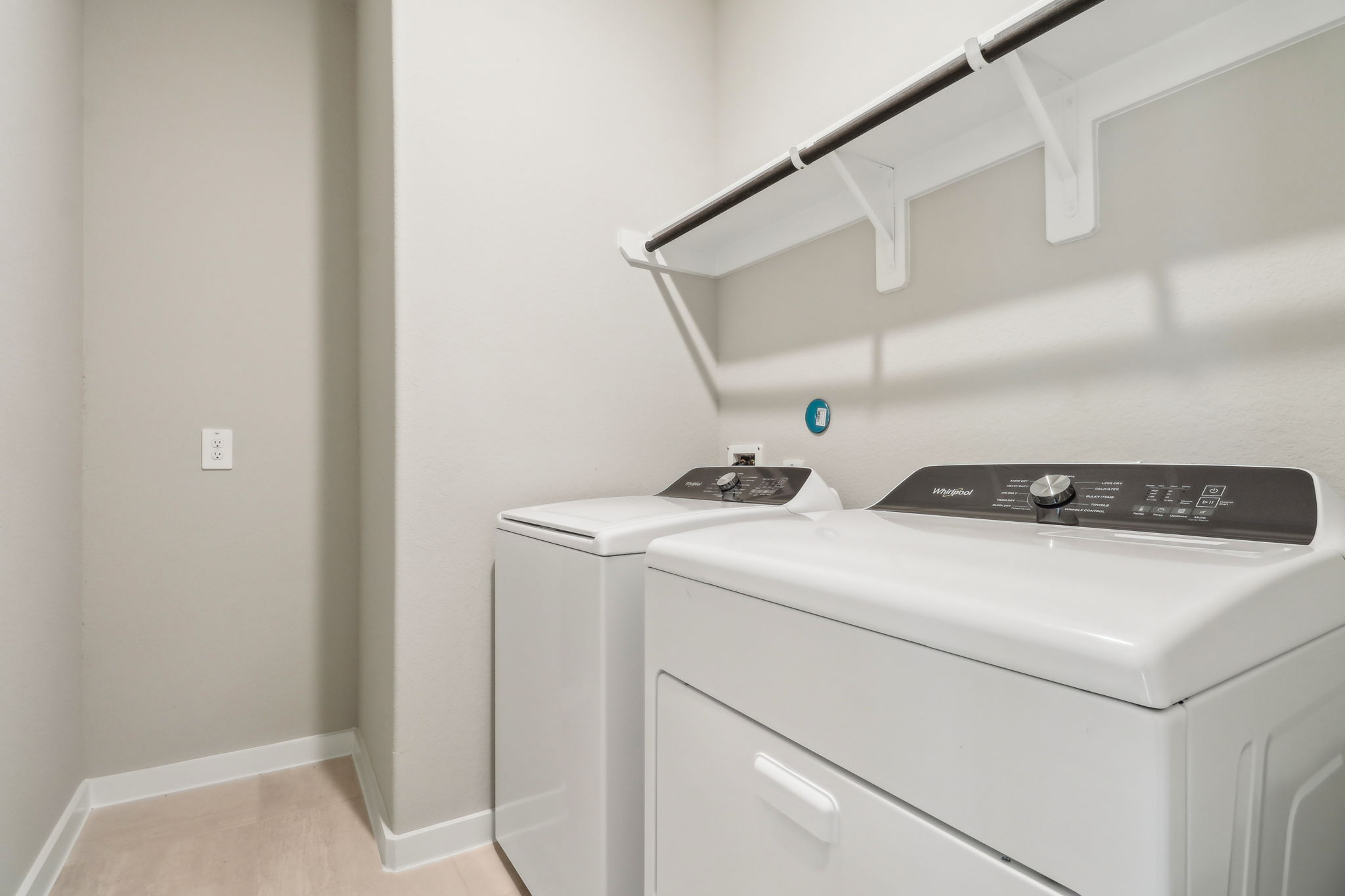 Houston - Massey Oaks - 5107 Magnolia Springs Lane, Pearland, TX 77584 - 021