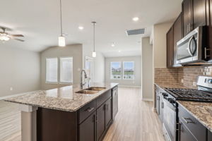 Houston - Massey Oaks - 5107 Magnolia Springs Lane, Pearland, TX 77584 - 011