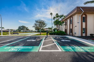 25-Electric Vechicle Plug-in Area