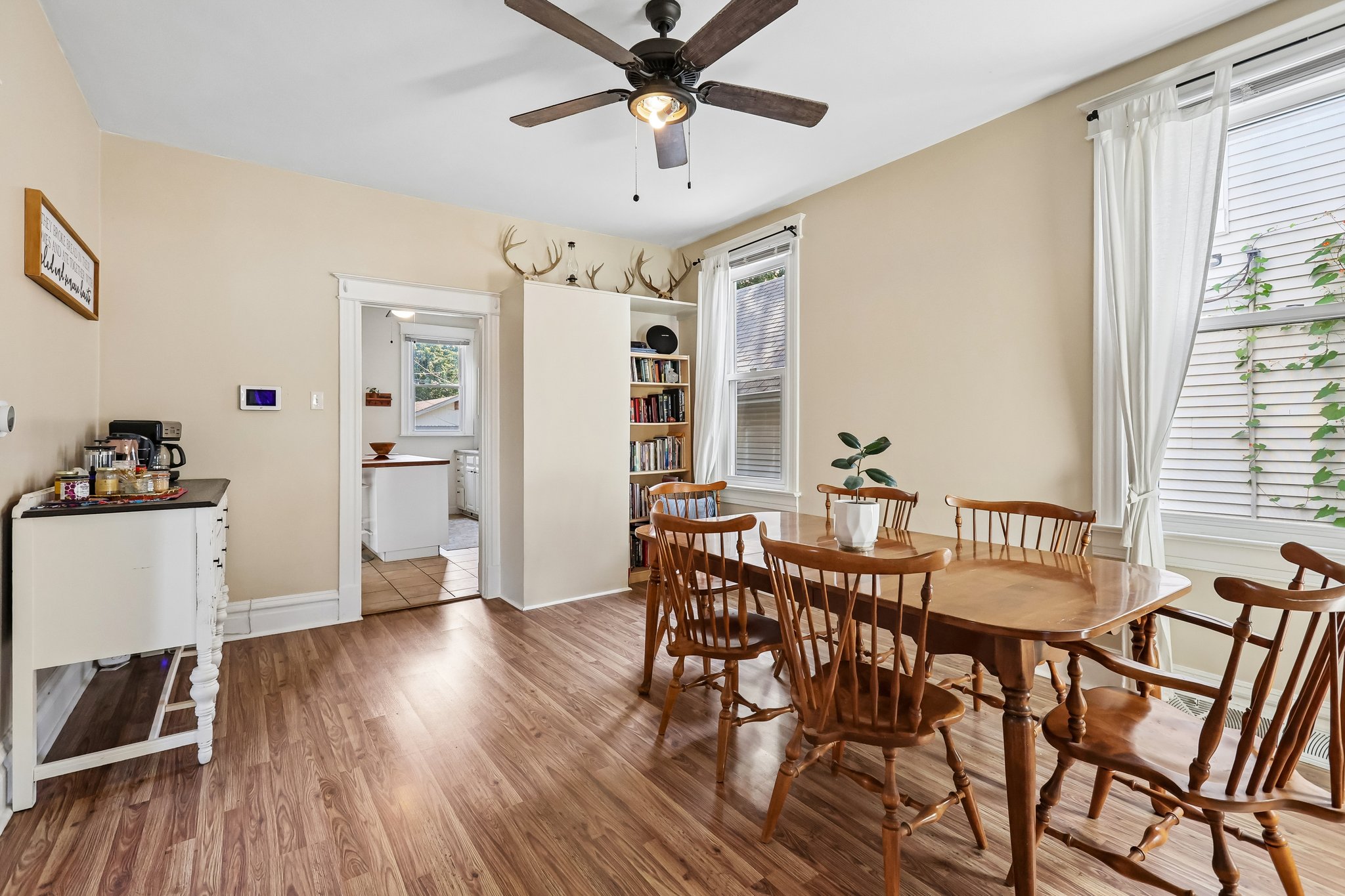 Cologne Ave-S0909-012.jpg