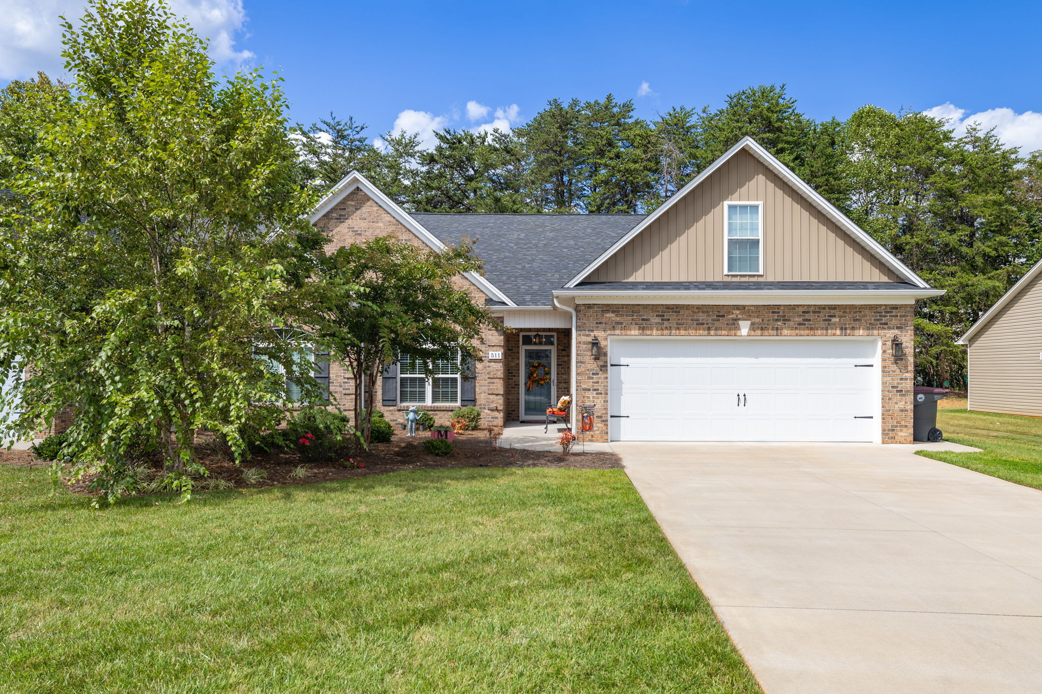 511 Birchwood Dr-2