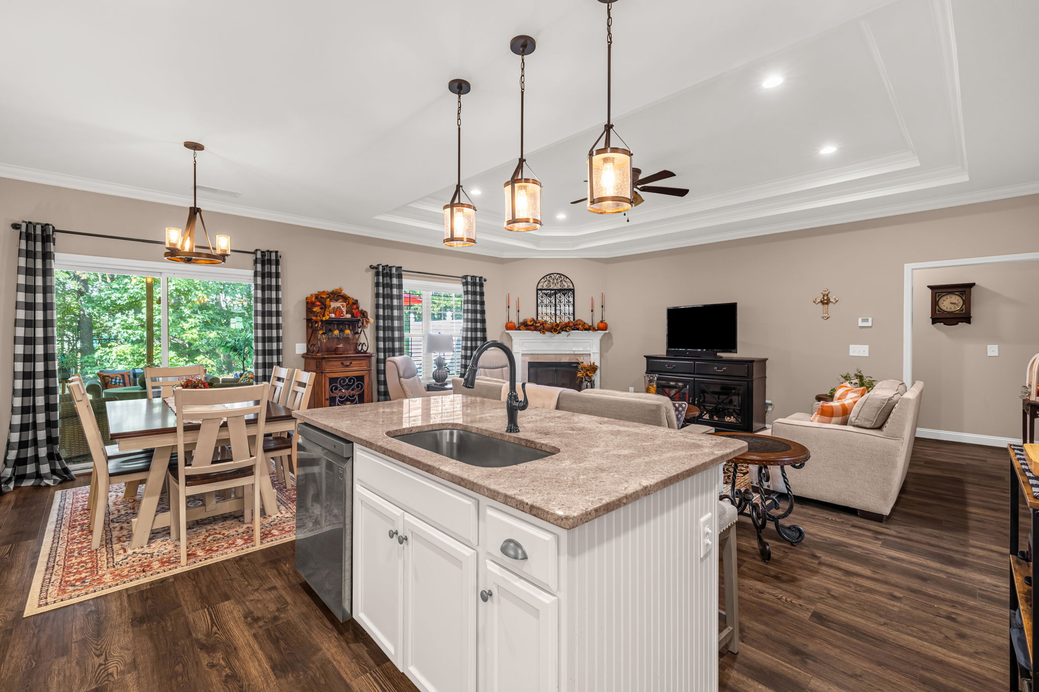 511 Birchwood Dr-11