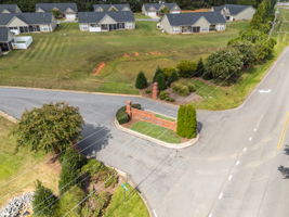511 Birchwood Dr-1