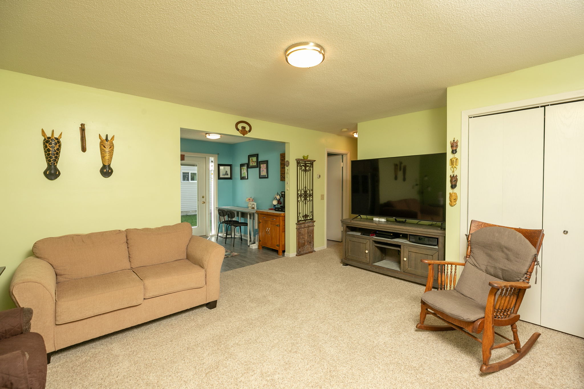 09-Living Room