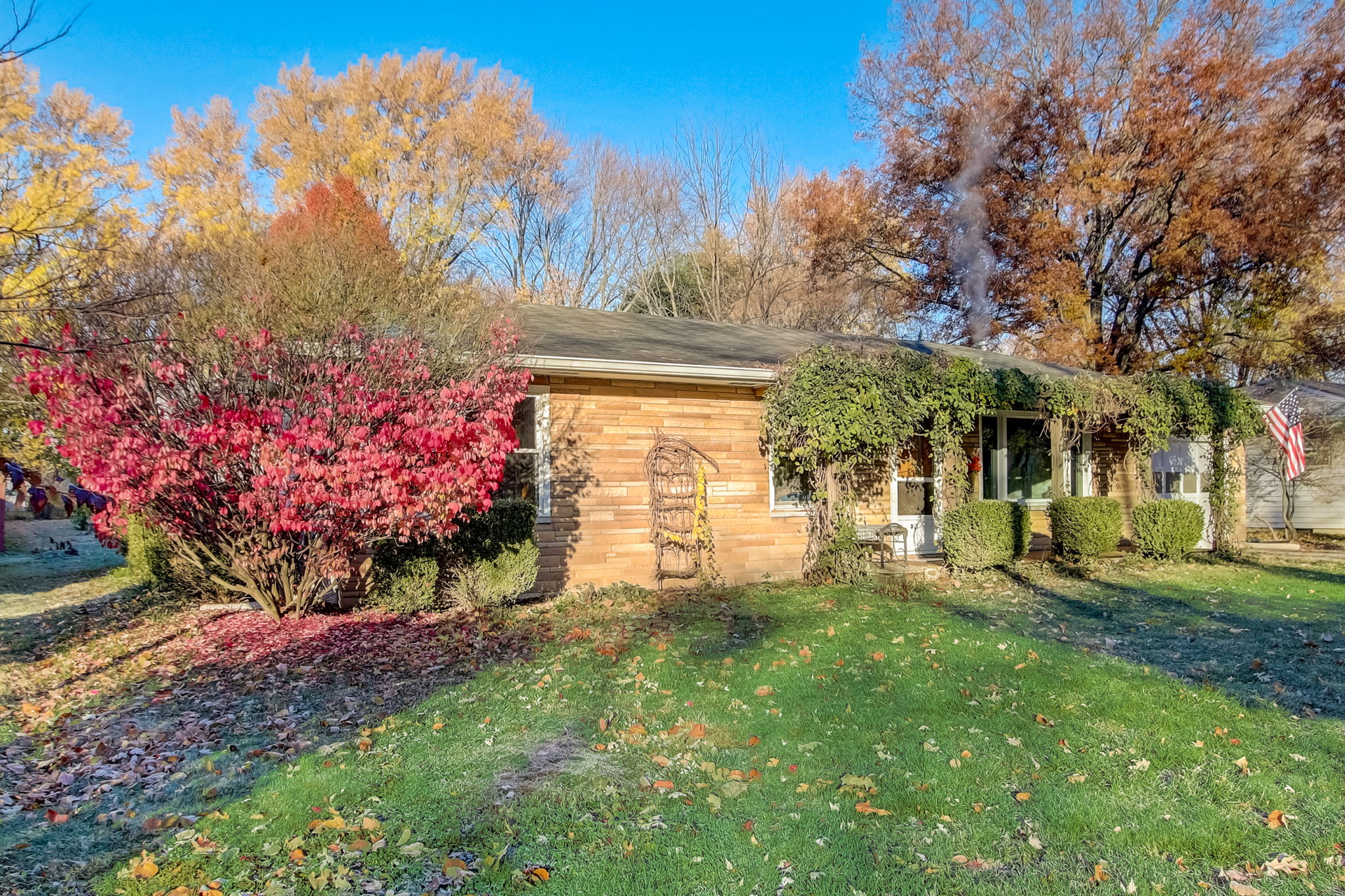  Lakeview Dr -003