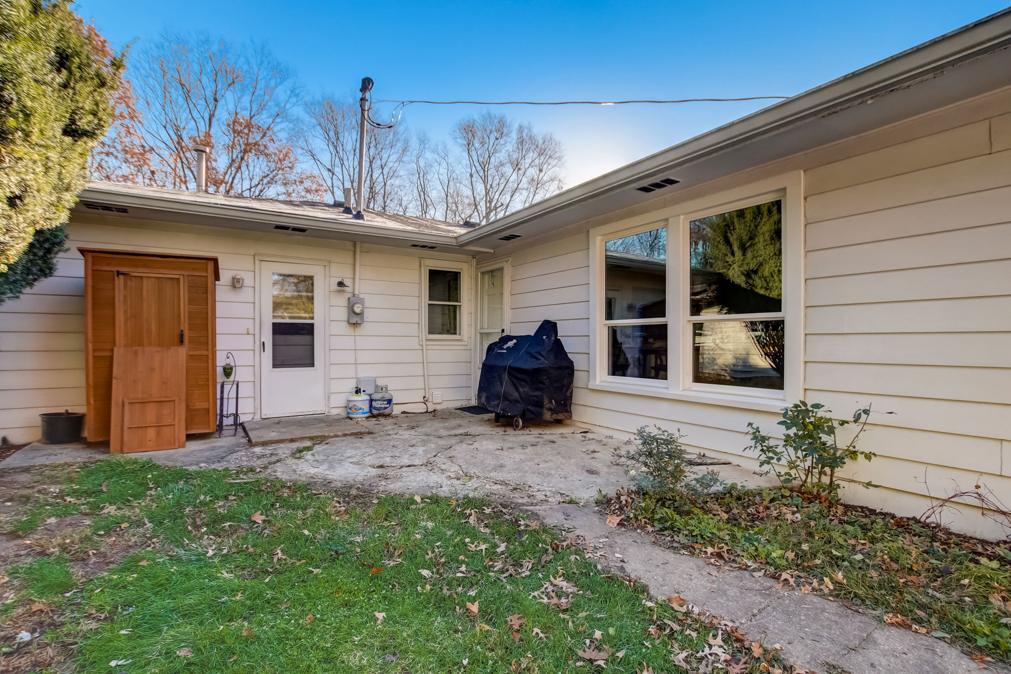  Lakeview Dr -029