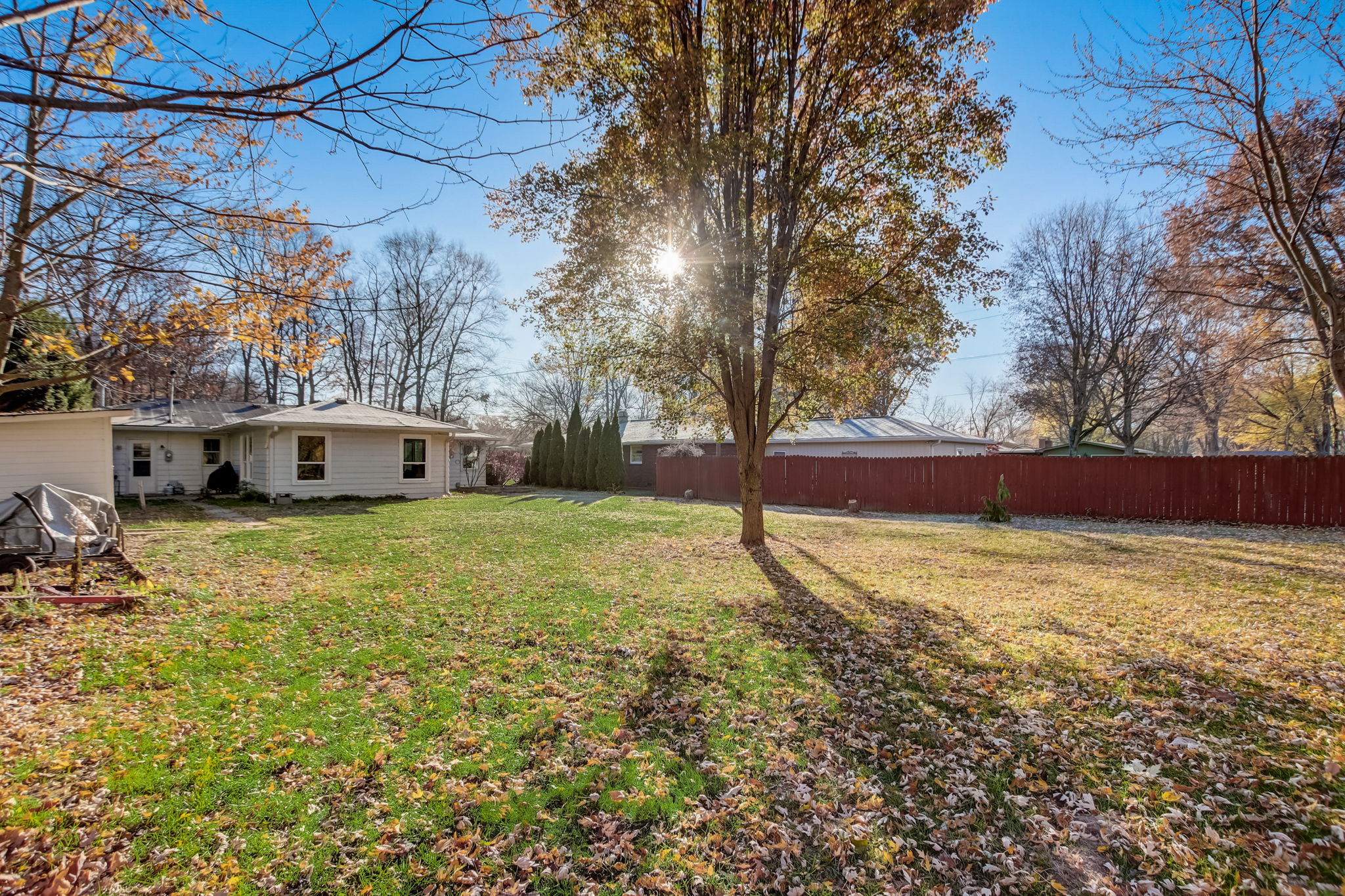  Lakeview Dr -031