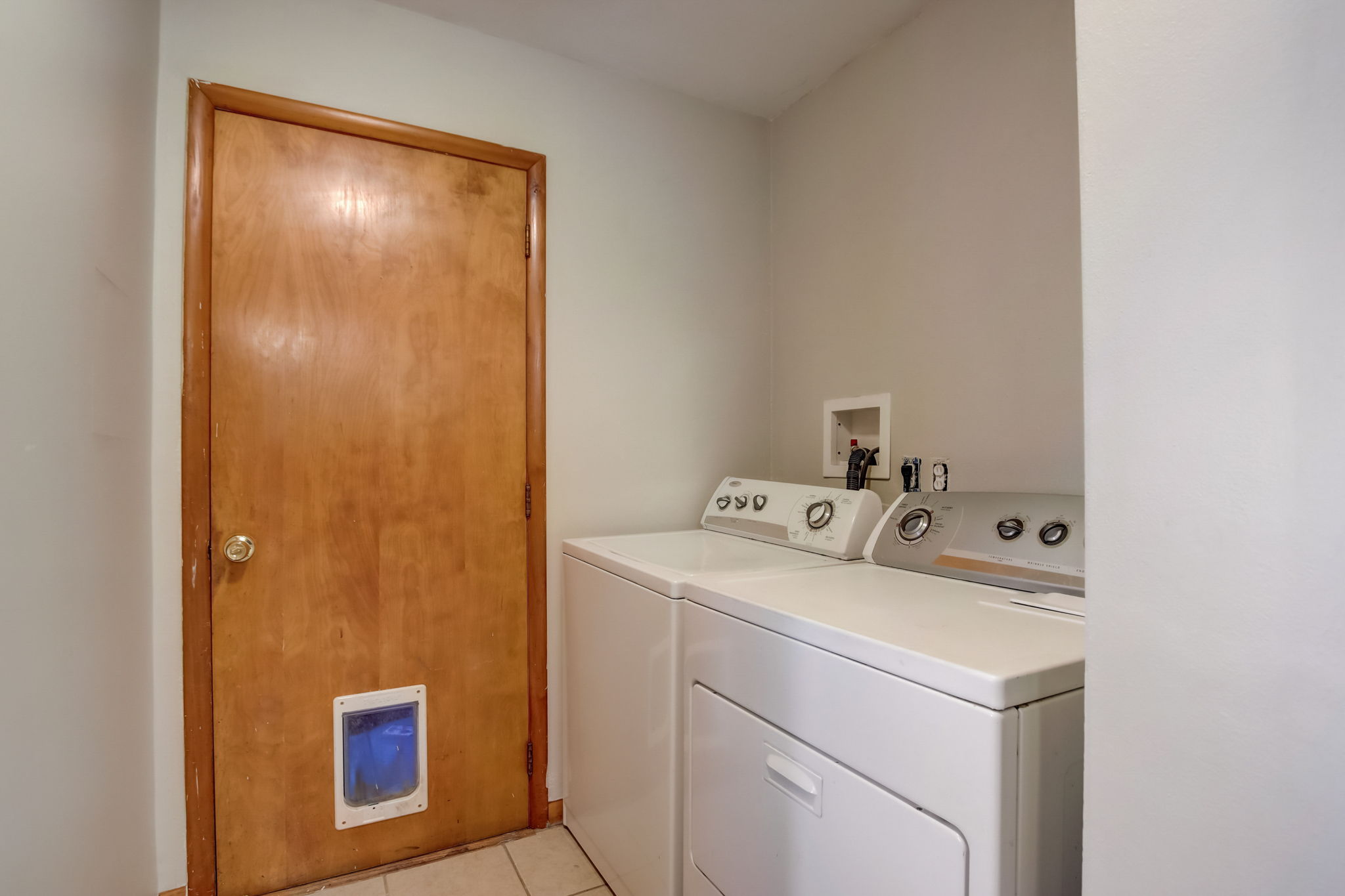 Lakeview Dr -013