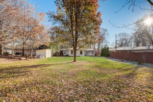  Lakeview Dr -032