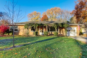  Lakeview Dr -002