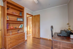  Lakeview Dr -027