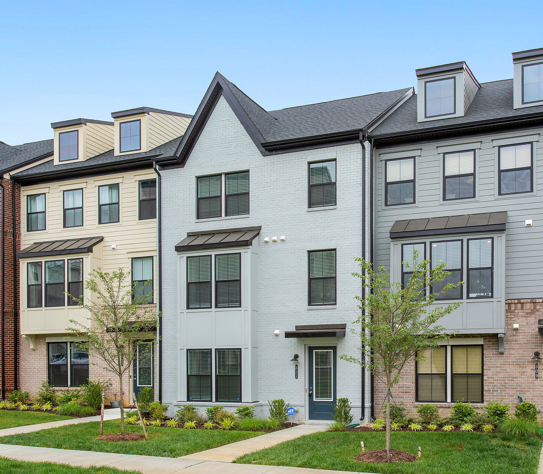 02-Exterior Front