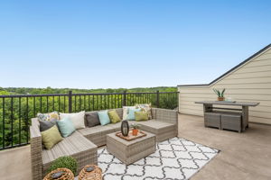 29-Rooftop Patio