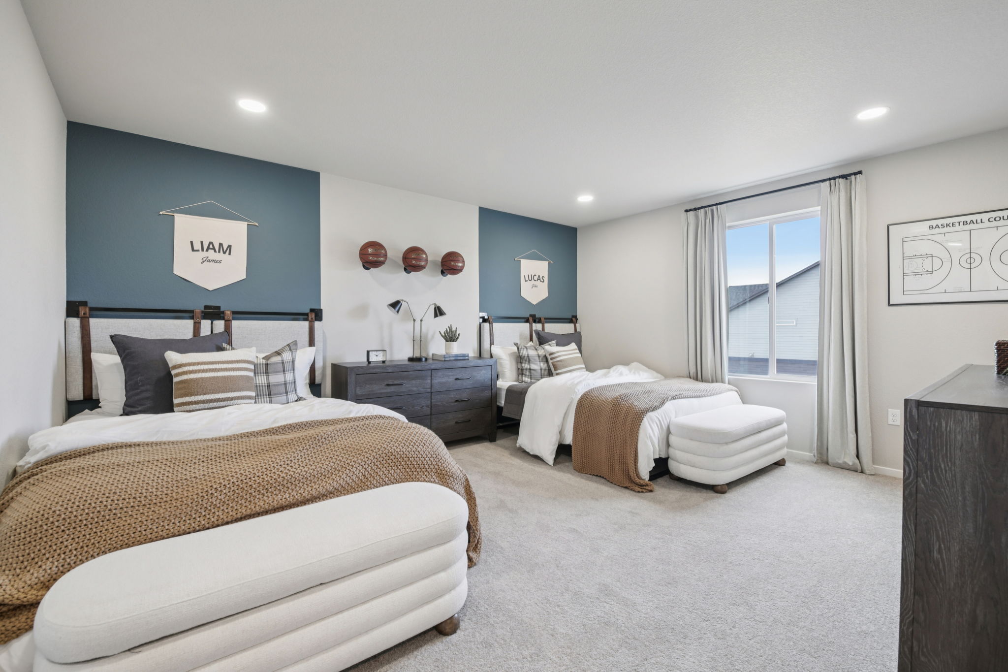 511 N Aria Way-S1912-032