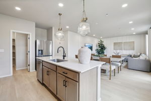 511 N Aria Way-S1912-014