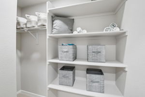 511 N Aria Way-S1912-027