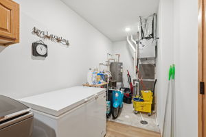  Photo 39