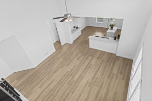  Photo 33