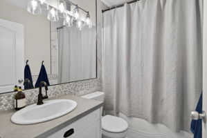  Photo 40