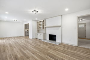 Living Room/Dining Room