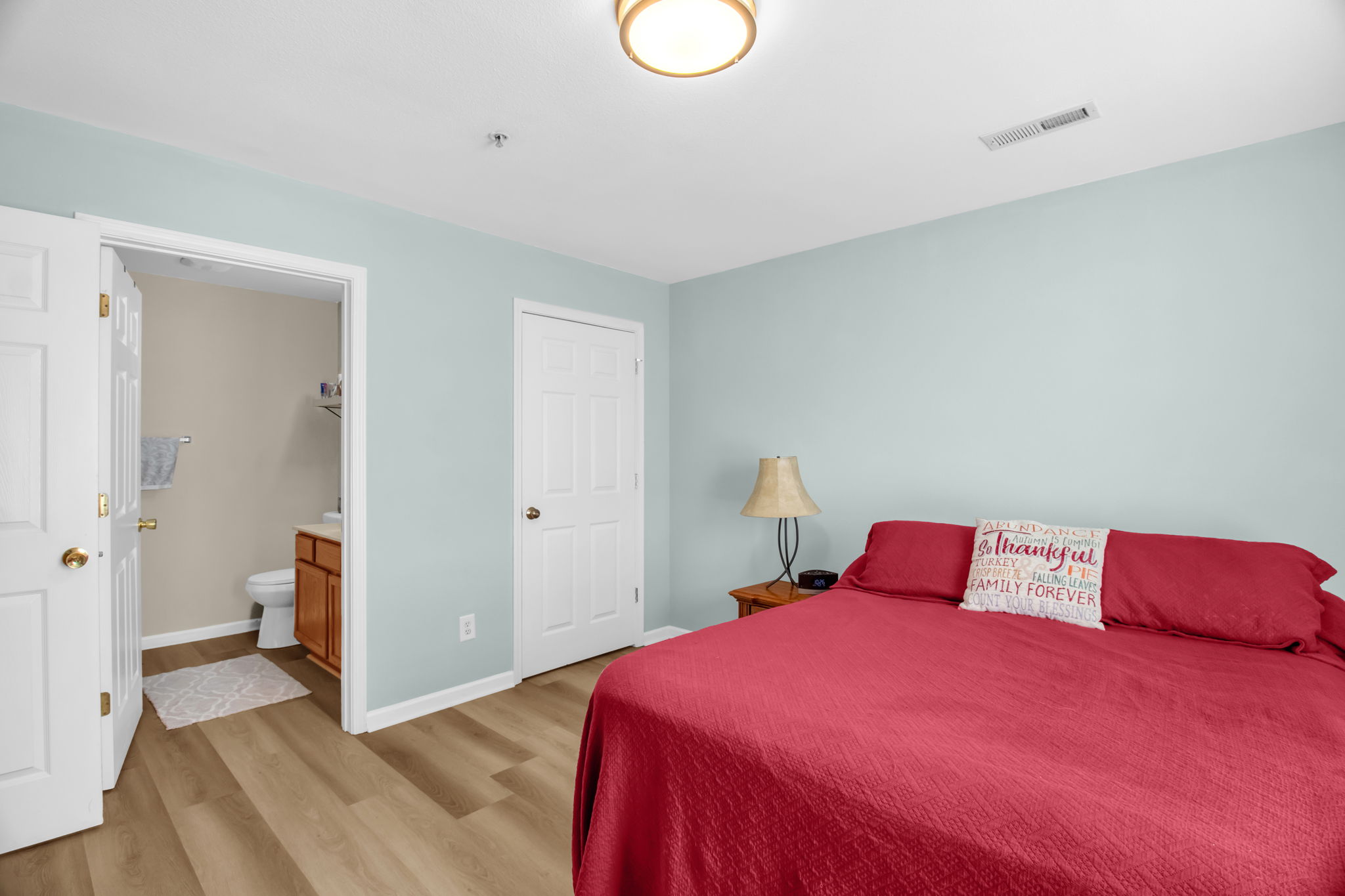 5112 Mc Connel Dr-18