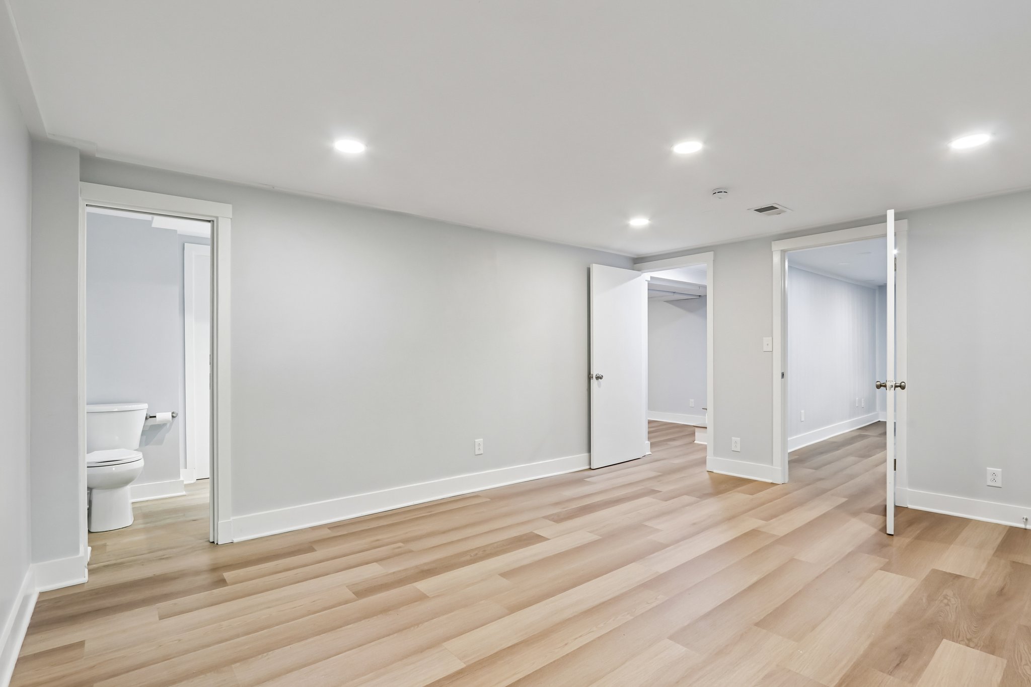 Carvel Ave-S1405-039.jpg