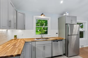 Carvel Ave-S1405-020.jpg