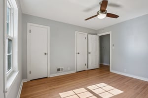 Carvel Ave-S1405-027.jpg