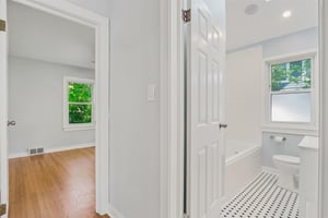 Carvel Ave-S1405-030.jpg